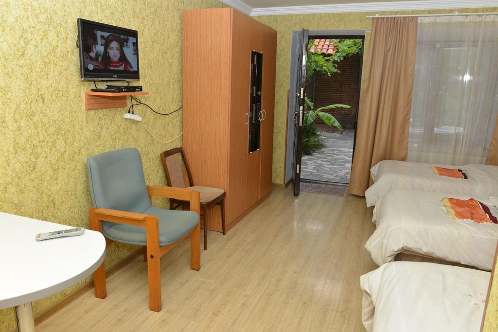 Hotel Tourist Achalziche Zimmer foto